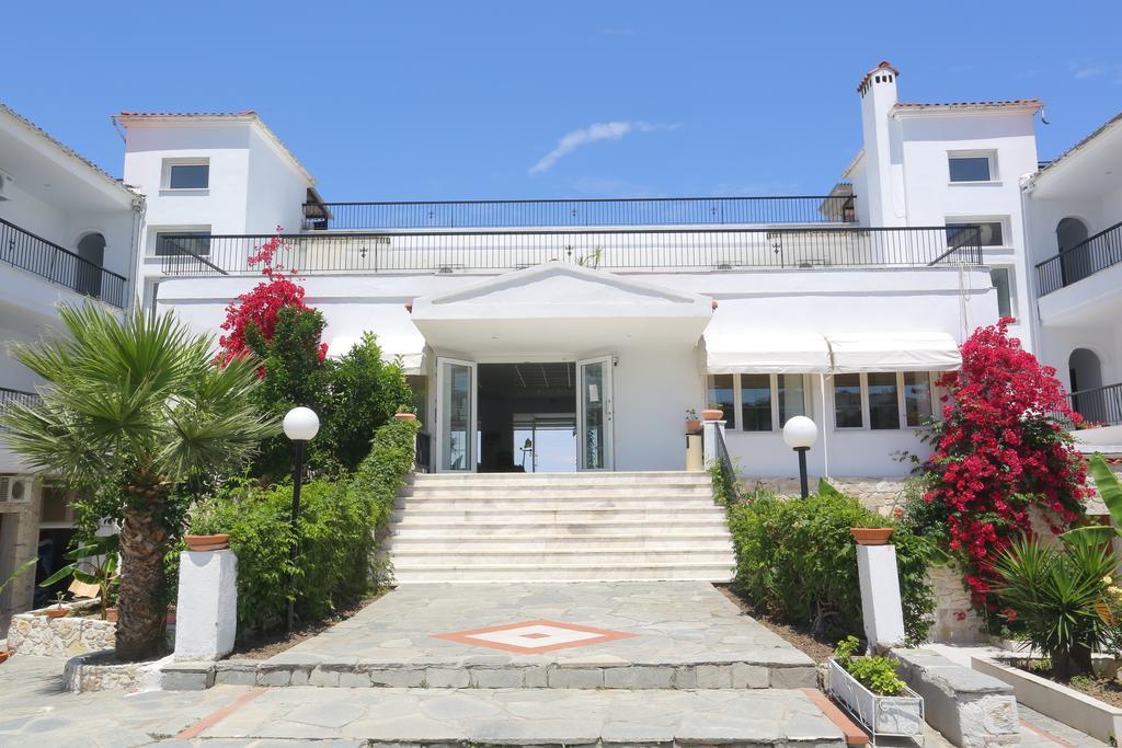 Hilltop Hanioti Exterior photo