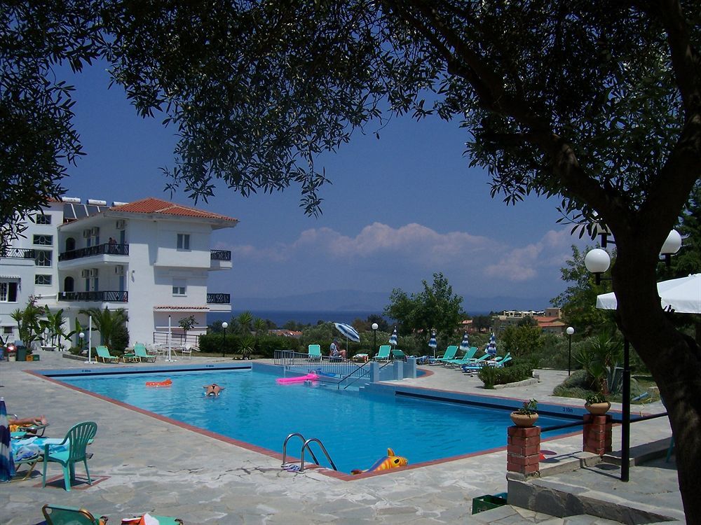 Hilltop Hanioti Exterior photo